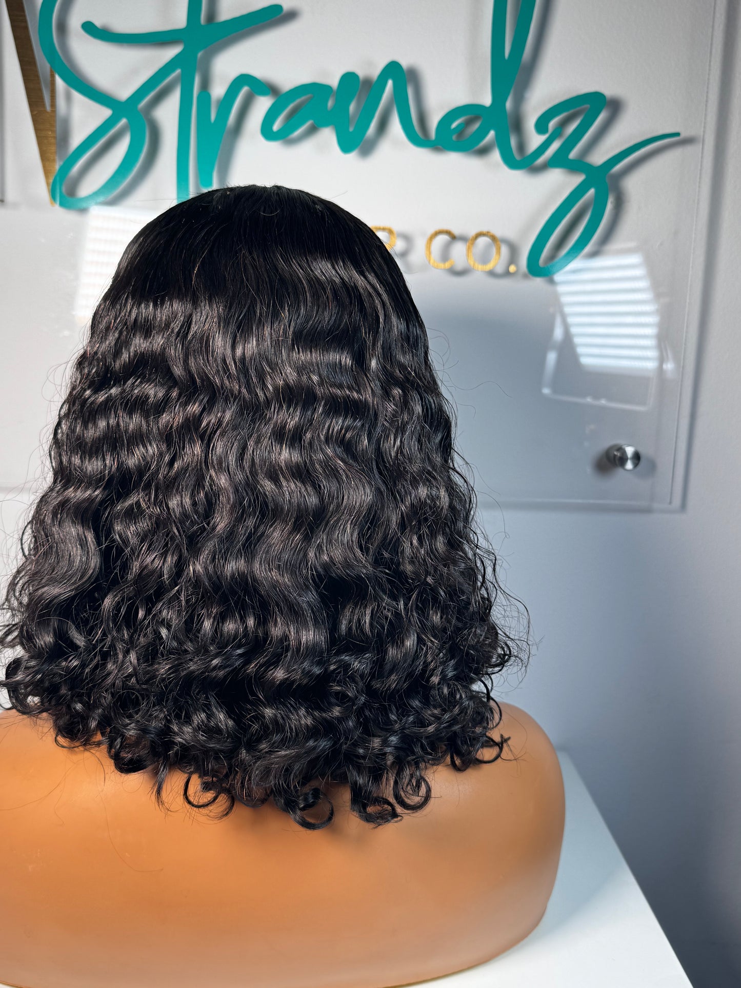 Zuri – Ready-to-Wear Juicy Curl Bob Wig